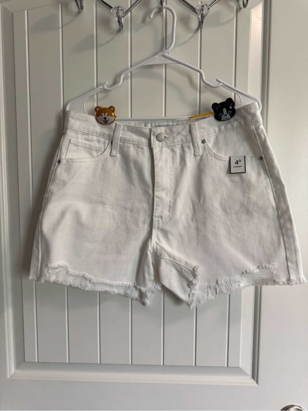 White Women's Denim Shorts - Classic Frayed Hem